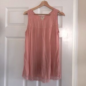 🌸🌸 Mossimo Tank shirt Boho Salmon Pink Knitting/Embroidery? 🌸🌸